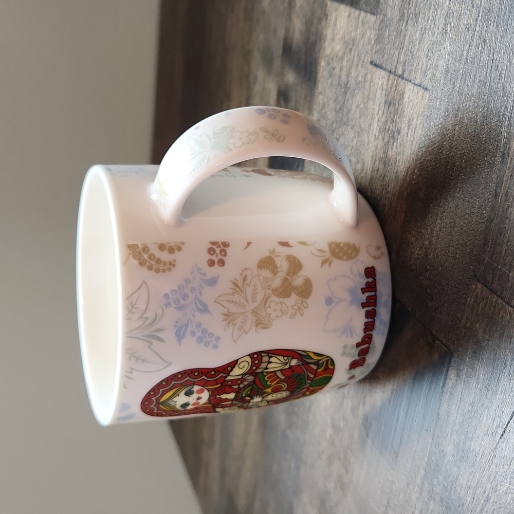 Beautiful textured babushka mug - Picture 4 of 8